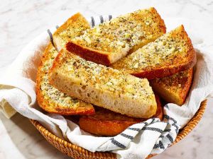 Garlic Bread Castaway
