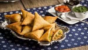 Chicken  & Onion Samosa (Haris)