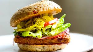 SPICY TEMPEH BURGER