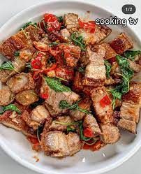 PORK, BEEF OR CHICKEN- With Thai basil & chili (Dili club)