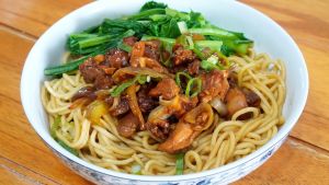 Mie Ayam Pangsit Basa 
