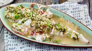 SQ3 garlic steamed squid 蒜蓉蒸鱿鱼