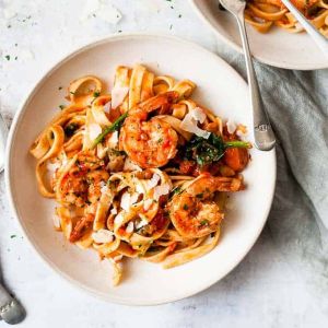 Parppadele (with prawn and pesto sauce)