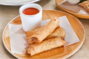 CHICKEN SPRING ROLLS