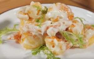 Mayonnaise prawns 沙律虾