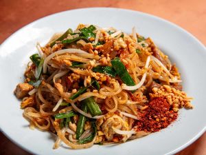 pad thai 泰式炒河粉 (Little Pattaya)
