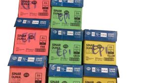 Colored A4 Paper , Sinar Dunia (  5 bags in 1 carton)