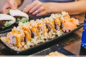 tamago spicy roll aburi