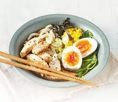 TAMIE CAPCAY TOMYAM SEAFOOD/ BEEF (Deep fried noodles served Capcay Seafood or Beef)