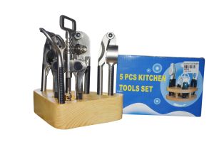 Kitchen tools set ( 5 pcs of  corkscrew, garlic press, nut cracker and bottle opener) 