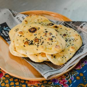 Garlic Naan Everest