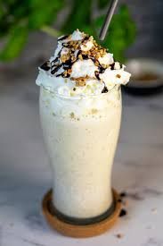 Vanilla Milk Shake (Vanilla Syrup, Ice Cream & Milk)
