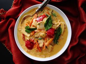 39. Pa - Naeng kai/moo/nua (red curry chicken/pork or beef)
