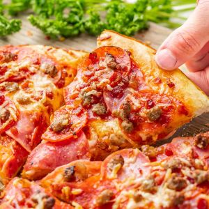 MEAT LOVERS (PIZZA)