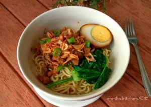 Mie Yamin Baso Telor