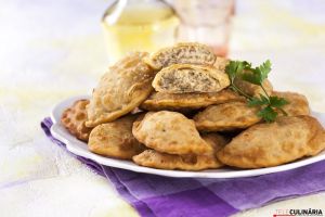 Pastéis de Massa tenra com  Peixe e Legumes Salteados "Saturday 29th April"