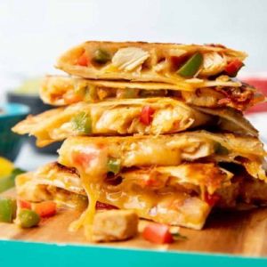 Quesadilla  ( Chicken or vegetable or beef , Cheese, tomato, Capsicum )