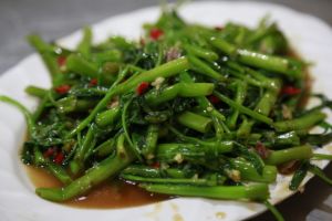 samba kangkong ( water spinach ) 叁把空心菜