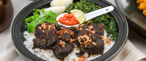 BEEF RENDANG (panorama)