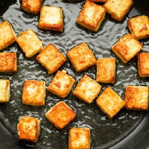 Fried tofu (laowei)
