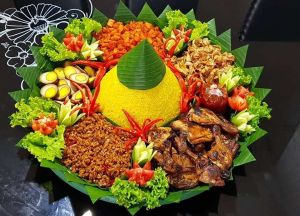 Nasi Tumpeng ( the size for around 10 people) only for pre-order ( 3 days in advance) 