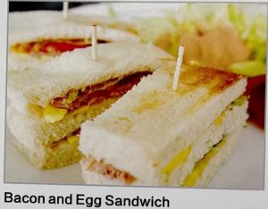 bacon and egg sandwich腊肉蛋三明治	