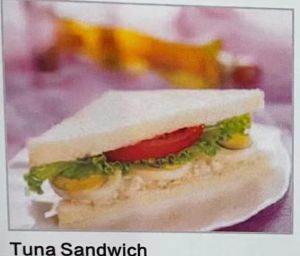 tuna sandwich 吞拿三明治	