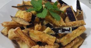 Fried eggplant with salt and pepper 椒盐茄子