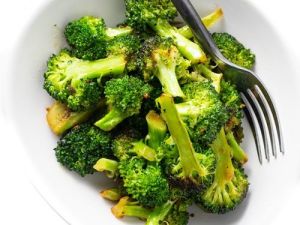 fried   broccoli 炒西兰花