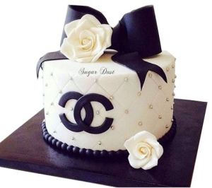 Classic Chanel birthday 8 inches 