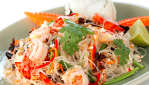 15. Yam Voon Sen Ta-Le (vermicelli salad with sea food)